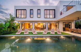 6-bedroom villa 419 m² in Jalan Umalas for $825,000