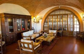 Traditional villa in Barberino Tavarnelle, Tuscany, Italy for 2,000,000 €