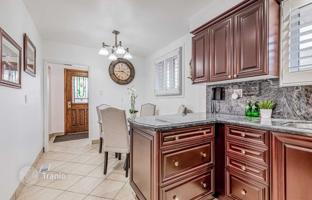 5-bedroom townhouse in Etobicoke for C$1,845,000