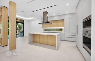 4-bedroom house 332 m² in Miami for $3,900,000