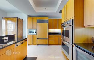 2-bedroom apartments in condo 199 m² in Miami for $2,800,000