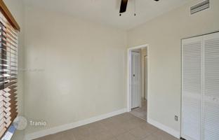 3-bedroom apartments in condo 115 m² in Pembroke Pines for $330,000