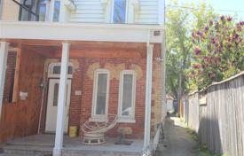 Terraced house – Markham Street, Old Toronto, Toronto,  Ontario,   Canada for C$1,113,000