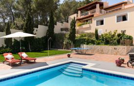 Spacious furnished villa with mountain views, a garden, a pool and a parking, Ibiza, Spain for 6,600 € per week