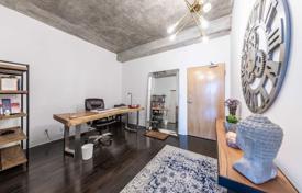 Apartment – Richmond Street West, Old Toronto, Toronto,  Ontario,   Canada for C$1,066,000