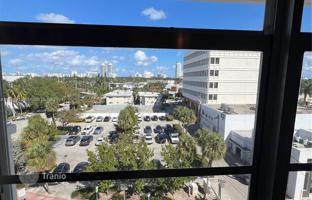 1-bedroom apartments in condo 72 m² in Miami Beach for $390,000