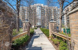 4-bedroom apartment in North York for C$696,000