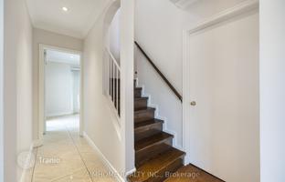 8-bedroom house in North York for C$2,215,000