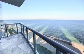 ”Turnkey“ apartment on the first line of the ocean in the center of Sunny Isles Beach, Florida, USA for $1,895,000