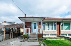 Terraced house – North York, Toronto, Ontario,  Canada for C$1,002,000