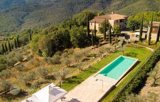 7-bedroom villa 493 m² in Bucine for 3,800,000 €