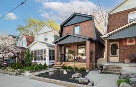 Townhome – Woodbine Avenue, Toronto, Ontario,  Canada for C$2,152,000