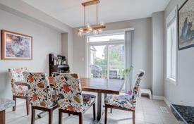 Terraced house – Scarborough, Toronto, Ontario,  Canada for C$1,475,000