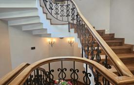 10-bedroom villa 1,500 m² in Sarıyer for 257,532,000 TRY