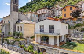 Modern villa with panoramic views of Lake Como in Laglio, Italy for 1,050,000 €