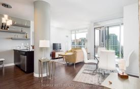 Apartment – Dundas Street West, Toronto, Ontario,  Canada for C$912,000