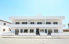 Low-rise residence close to the beach and the university, in the prestigious area of Livadia, Cyprus for From 189,000 €
