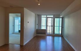 Apartment – Yonge Street, Toronto, Ontario,  Canada for C$917,000