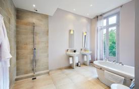 9-bedrooms detached house in Cannes, France. Price on request