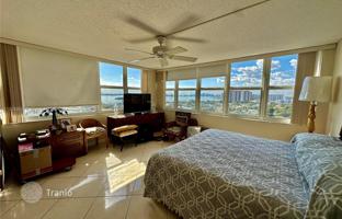 2-bedroom apartments in condo 110 m² in North Miami for $395,000