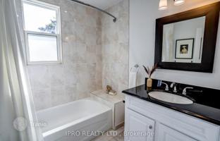 10-bedroom townhouse in East York for C$1,341,000