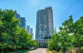 Apartment – Lake Shore Boulevard West, Etobicoke, Toronto,  Ontario,   Canada for C$826,000