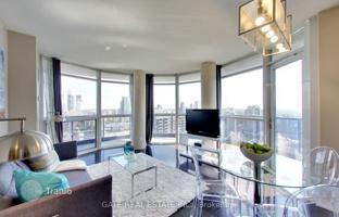 5-bedroom apartment in Carlton Street for C$1,309,000
