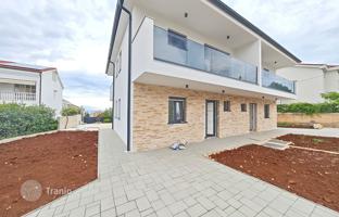 3-bedroom house 120 m² in Malinska for 485,000 €