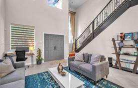Townhome – West End, Miami, Florida,  USA for $800,000