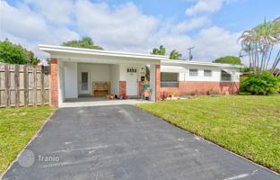3-bedroom house 172 m² in Pembroke Pines for $500,000