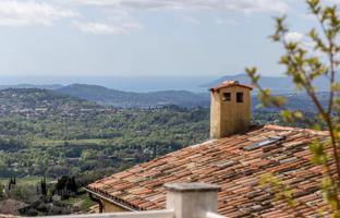 2-bedroom townhouse in Chateauneuf-Grasse for 570,000 €