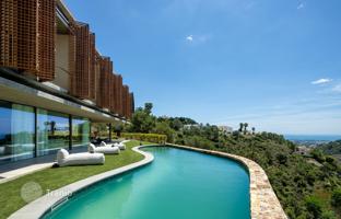 7-bedroom villa 1,163 m² in Benahavis for 10,800,000 €