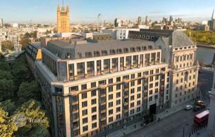Two-bedroom apartment in a prestigious residence with a pool and a business lounge, near The River Thames, London center, UK for £2,950,000