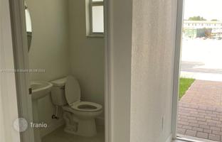 3-bedroom house 138 m² in North Miami for $525,000