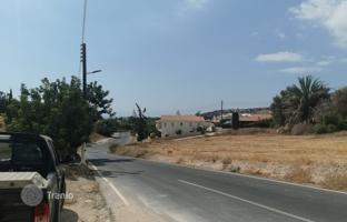Land plot 1,179 m² in Peyia for 375,000 €
