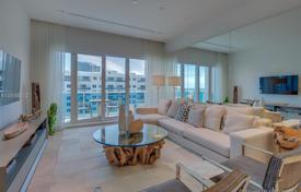 Furnished penthouse with a parking, a terrace and an ocean view in a building with pools and a gym, Miami Beach, USA for 4,622,000 €