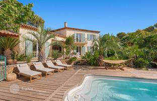 5-bedroom villa in La Londe-les-Maures for 2,000,000 €