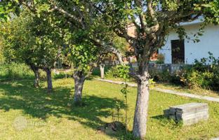 2-bedroom house 158 m² in Čavle for 400,000 €