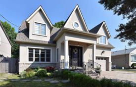 Townhome – Etobicoke, Toronto, Ontario,  Canada for C$1,882,000