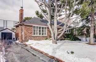 10-bedroom house in North York for C$1,589,000