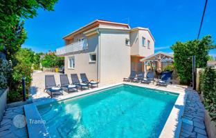 6-bedroom house 260 m² in Ližnjan for 515,000 €