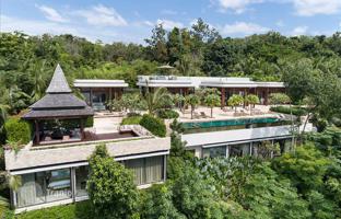 Three-storey villa with a swimming pool and a spa area in a residence with a beach and a golf course, Samui, Thailand for $12,302,000