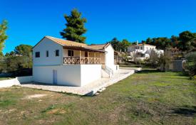 Duplex house with a large plot in Kranidi, Peloponnese, Greece for 245,000 €