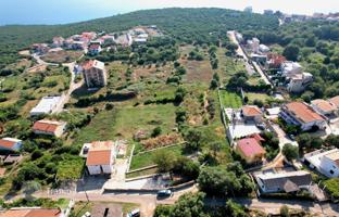 Land plot 2,000 m² in Krimovica for 260,000 €