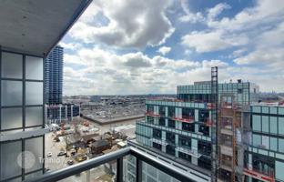 5-bedroom apartment in The Queensway for C$956,000