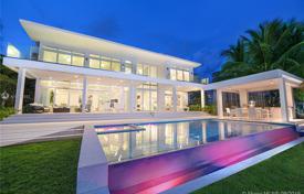 Modern villa with a backyard, a pool, a summer kitchen, a sitting area, a terrace and two garages, Miami Beach, USA for 7,050,000 €