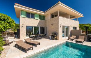 4-bedroom house 116 m² in Malinska for 650,000 €