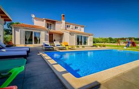 Furnished villa with a swimming pool in a quiet area, Fazana, Croatia for 515,000 €
