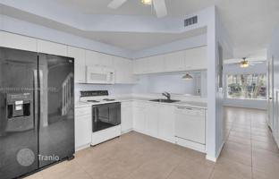 2-bedroom house 122 m² in Coral Springs for $375,000