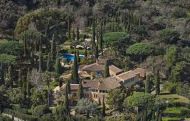 14-bedroom villa 93 m² in Ramatyuel. Price on request